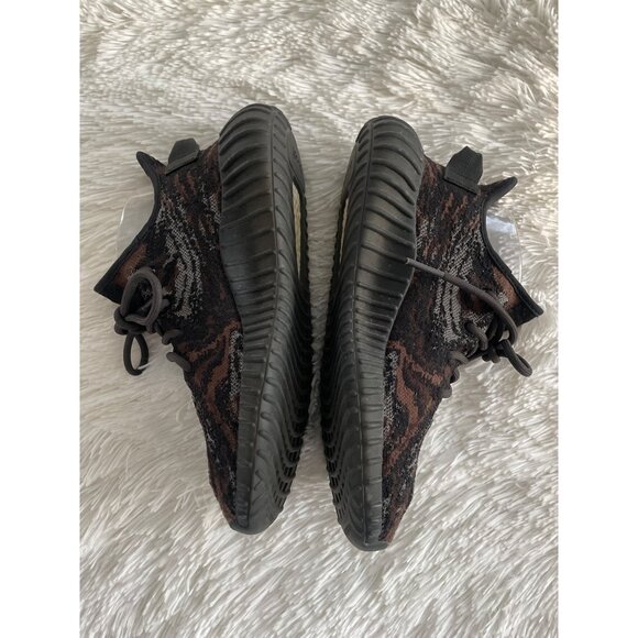 Adidas Yeezy Boost 350 V2 MX Rock Sneakers Mens Lightweight Knit Upper Size 6 - Picture 3 of 9